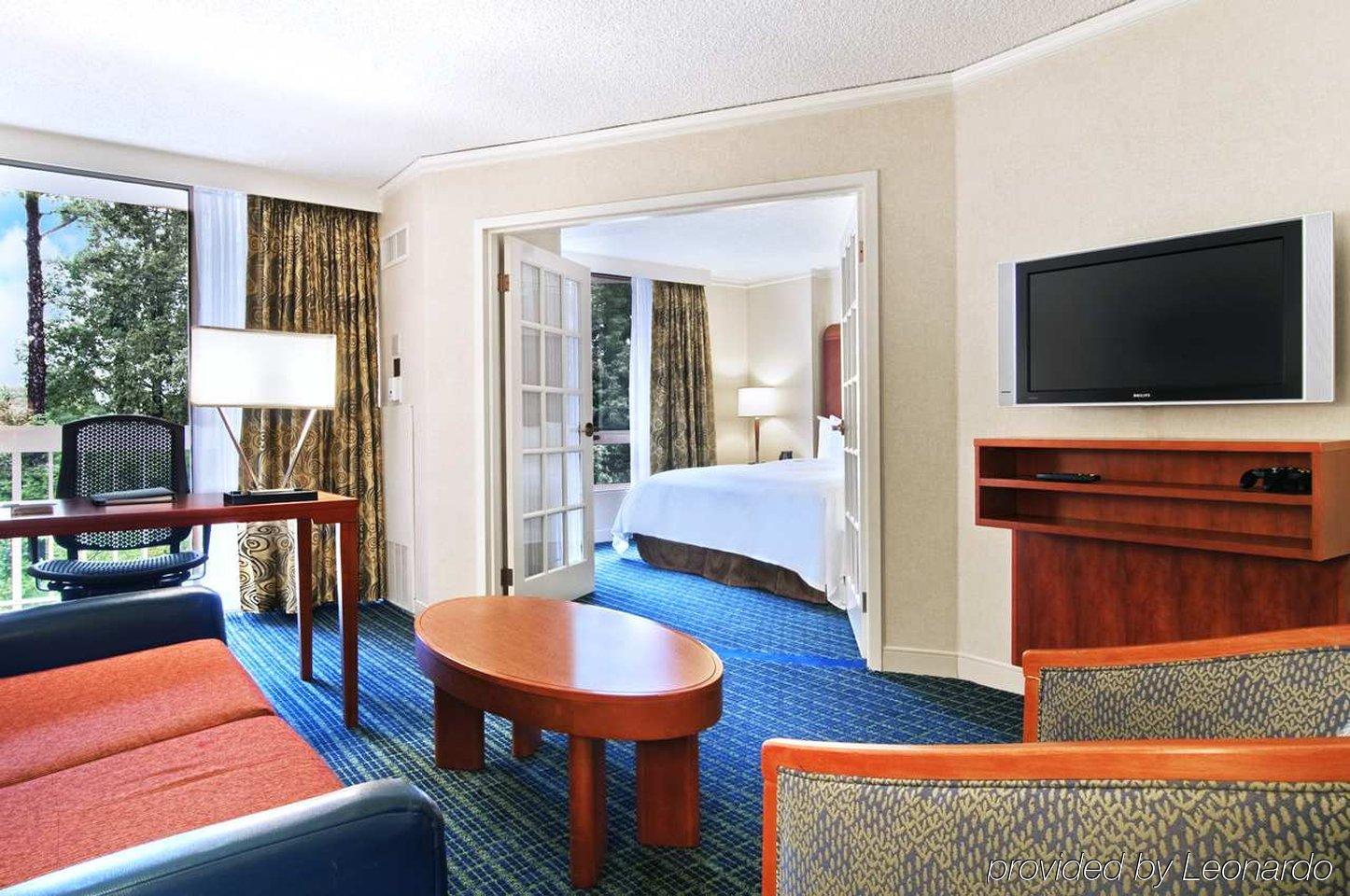 סנדי ספרינגס Hilton Atlanta Perimeter Suites מראה חיצוני תמונה